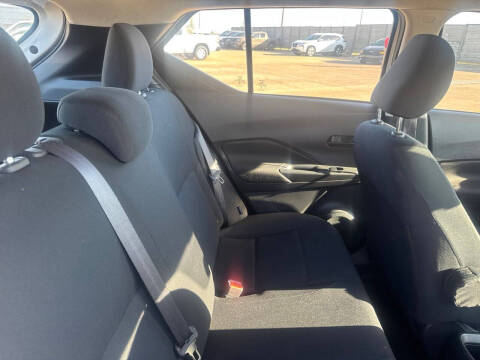 2023 Nissan Kicks S
