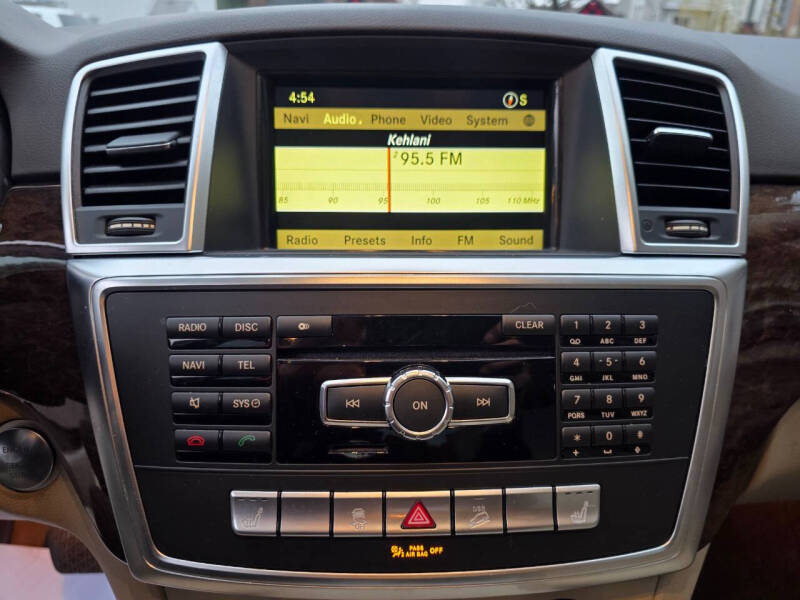 2012 Mercedes-Benz M-Class ML 350 BlueTEC