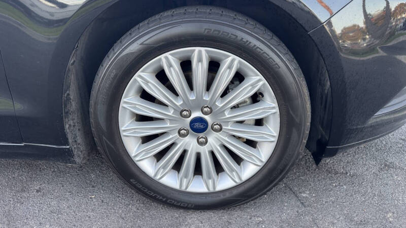 2014 Ford Fusion Hybrid SE