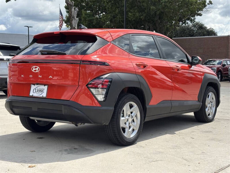 2025 Hyundai Kona SE