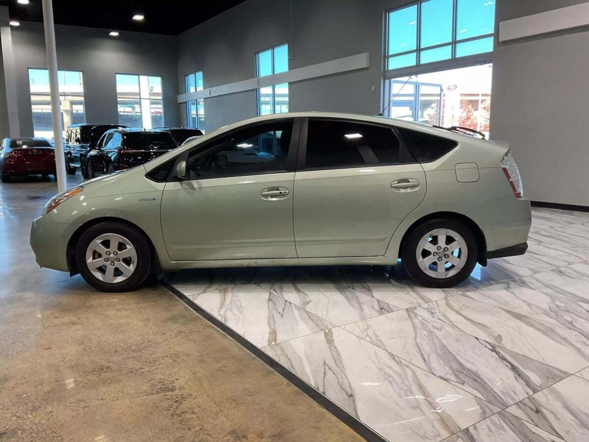 2008 Toyota Prius for sale at IMD MOTORS, INC in Dallas, TX