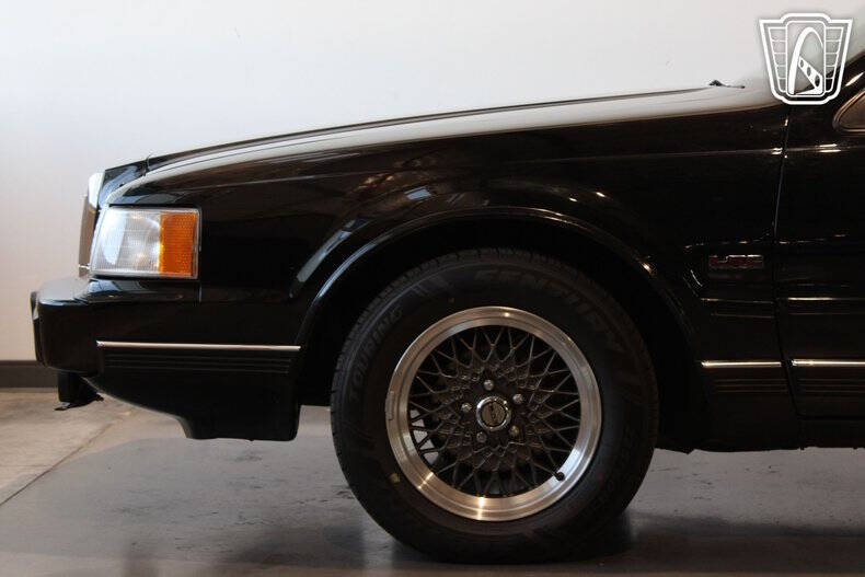 1991 Lincoln Mark VII LSC