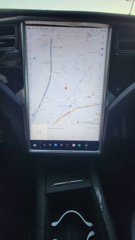 2016 Tesla Model S 75D