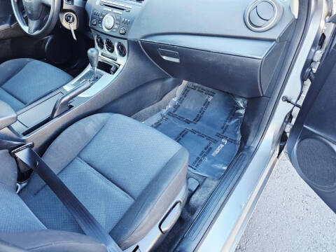 2010 Mazda MAZDA3 i Sport