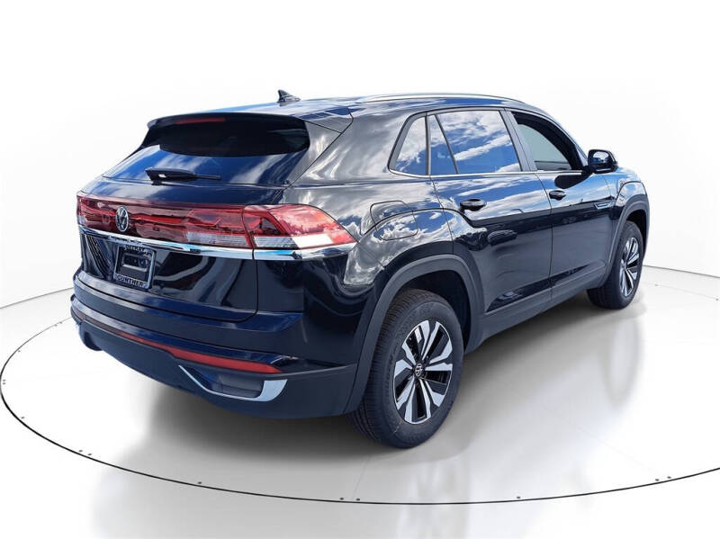 2026 Volkswagen Atlas Cross Sport SE