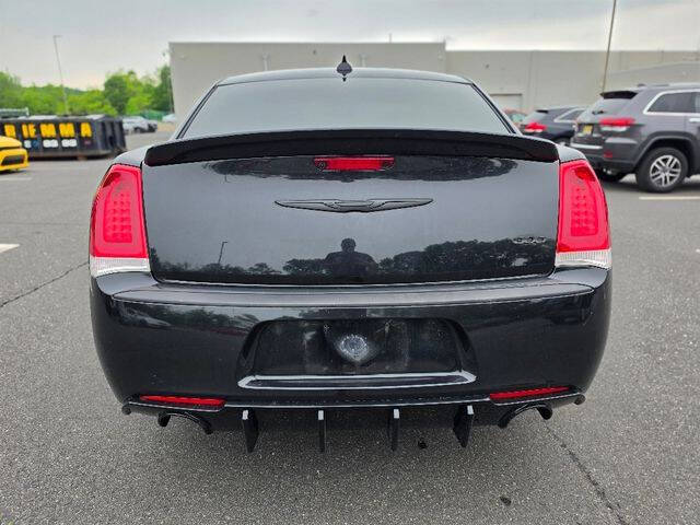 2015 Chrysler 300 Limited