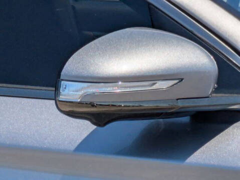 2023 Genesis G70