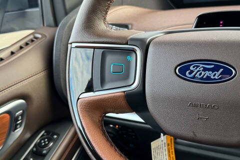 2025 Ford Expedition King Ranch