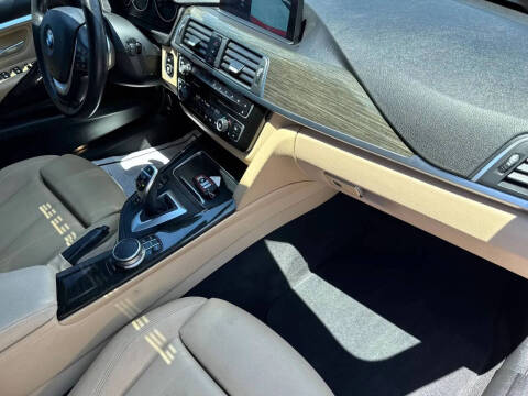 2017 BMW 3 Series 330i