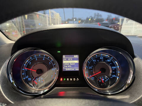 2016 Chrysler Town and Country Touring