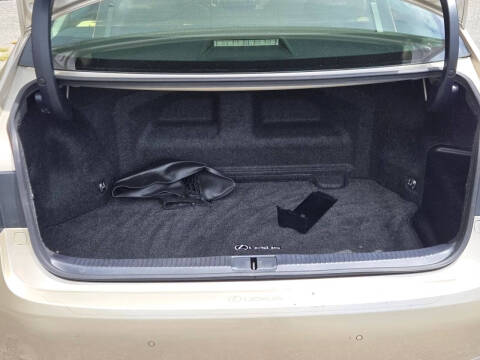 2013 Lexus ES 300h