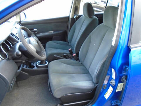 2011 Nissan Versa 1.8 S