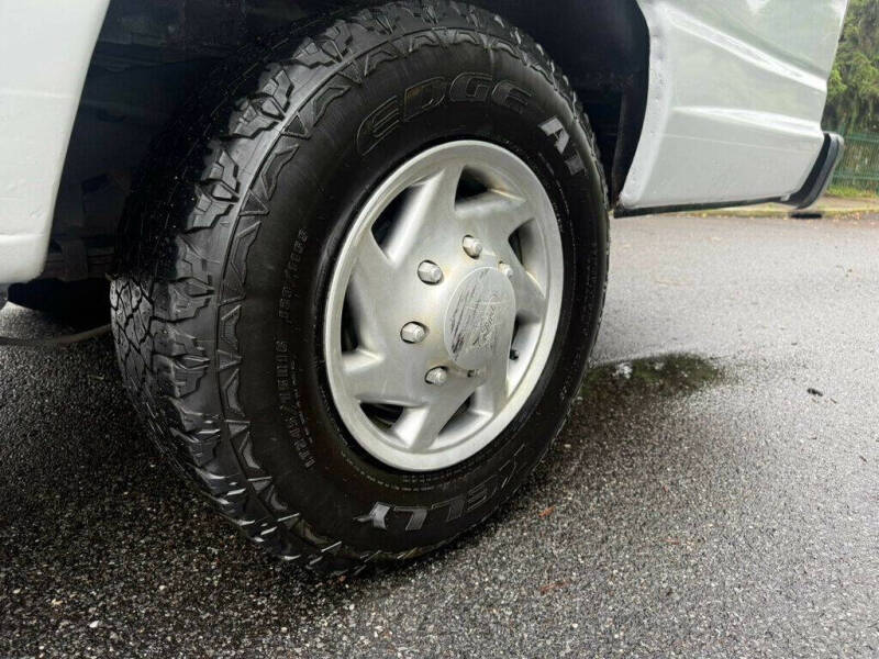 2010 Ford E-Series E-150