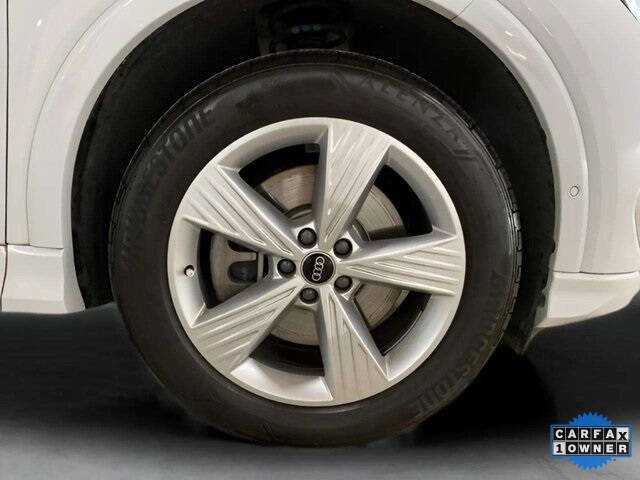 2024 Audi Q4 e-tron quattro Premium Plus 50