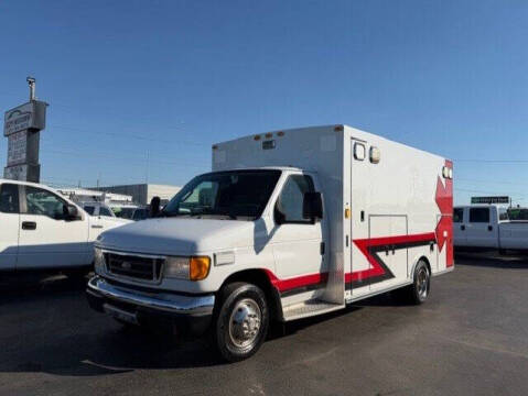 2003 Ford E-Series E-450 SD