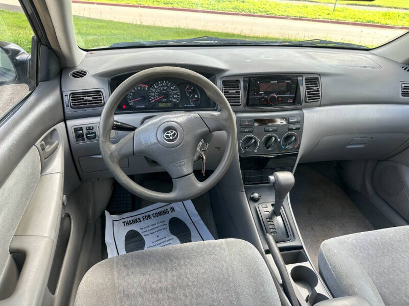 2004 Toyota Corolla CE