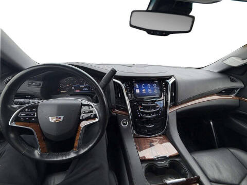 2015 Cadillac Escalade Luxury