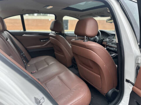 2016 BMW 5 Series 528i