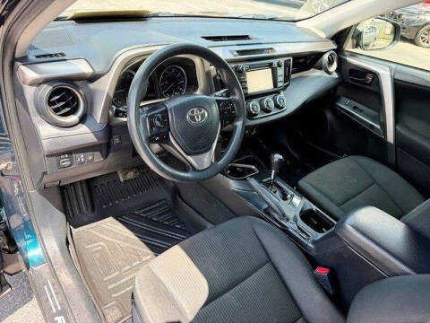 2017 Toyota RAV4 LE