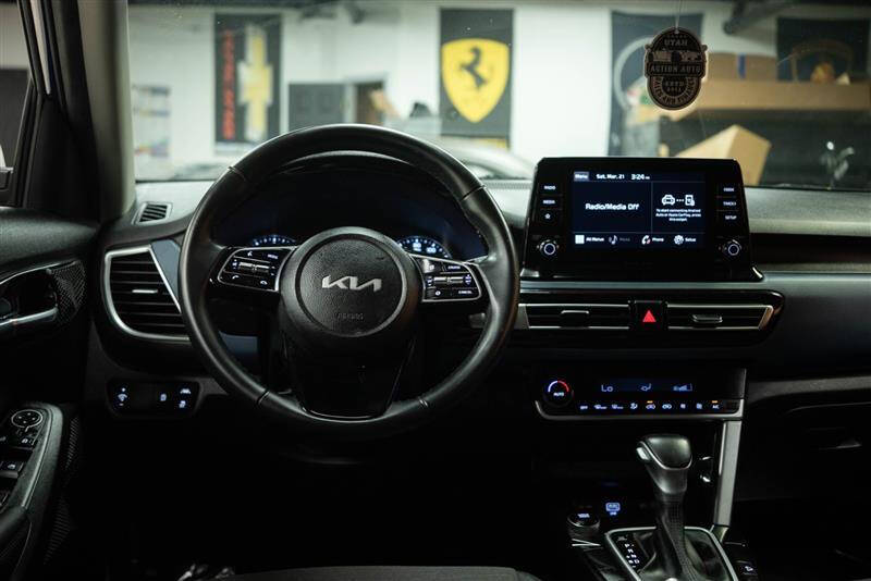 2023 Kia Seltos S