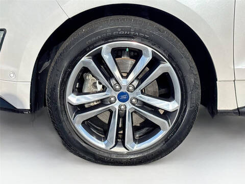 2017 Ford Edge Sport