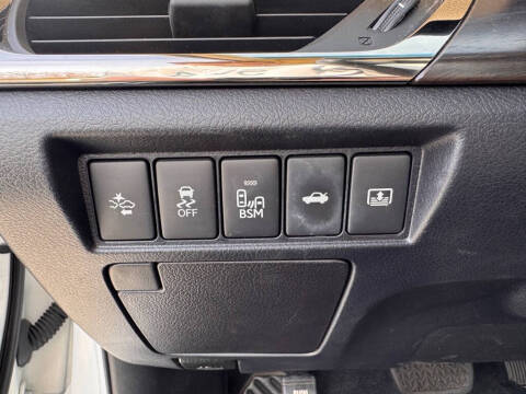 2017 Toyota Avalon XLE