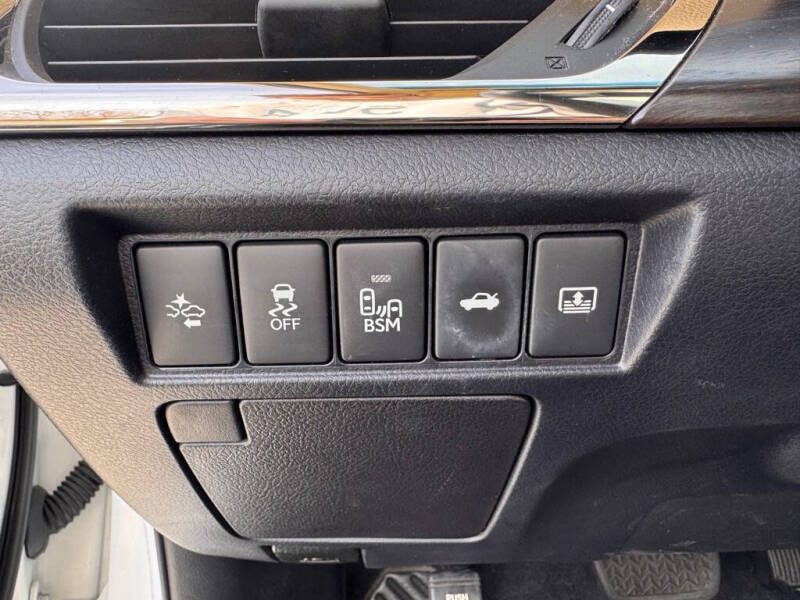 2017 Toyota Avalon XLE