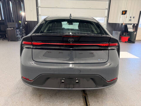 2025 Toyota Prius LE