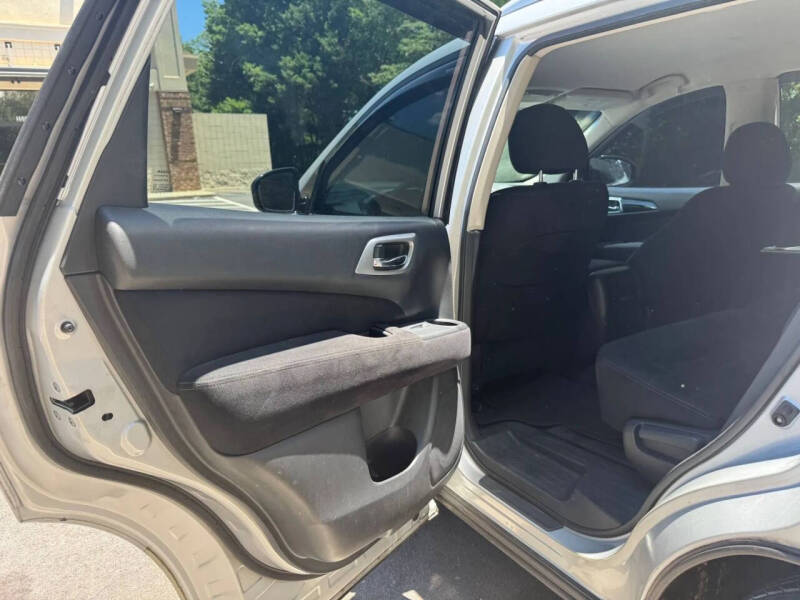 2016 Nissan Pathfinder