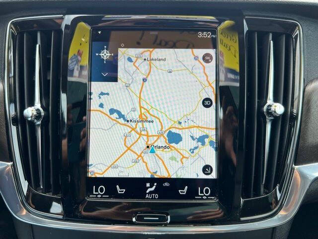 2020 Volvo V90 Cross Country T6