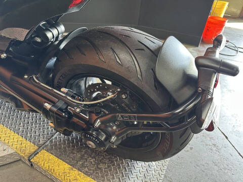 2025 Triumph Rocket 3 Storm GT Sapphire Bla