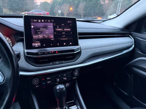 2022 Jeep Compass Latitude Lux