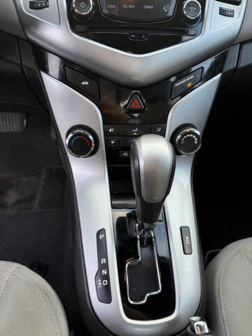 2015 Chevrolet Cruze 1LT Auto