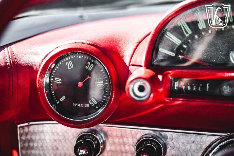 1955 Ford Thunderbird