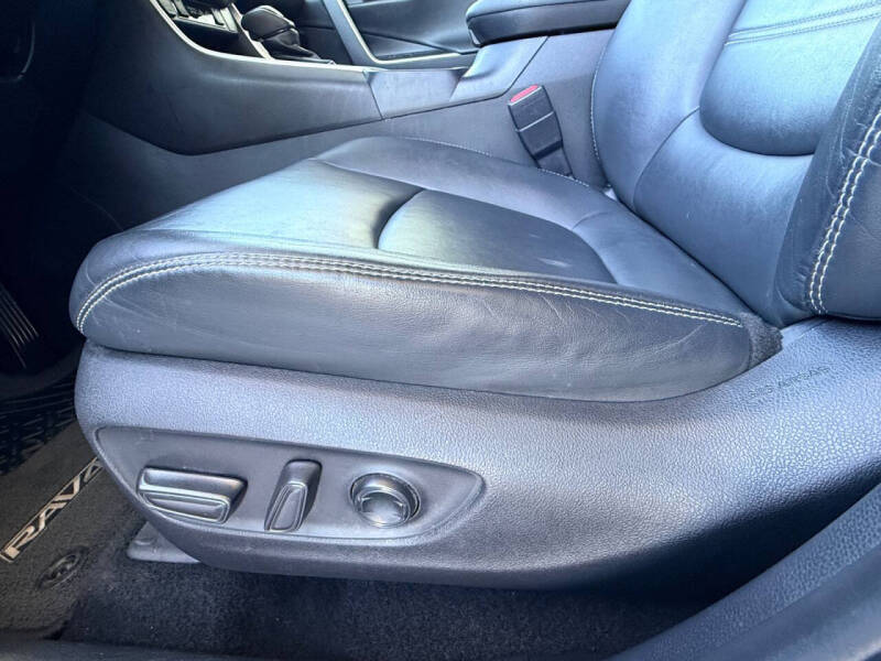 2020 Toyota RAV4 Limited