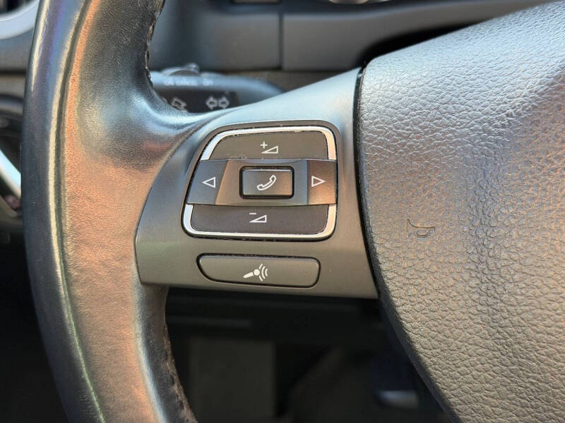 2015 Volkswagen Tiguan SE