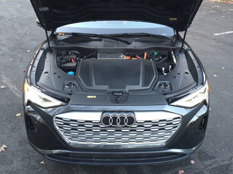 2024 Audi Q8 e-tron quattro Premium Plus