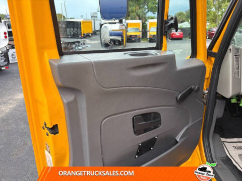 2019 International DuraStar 4300