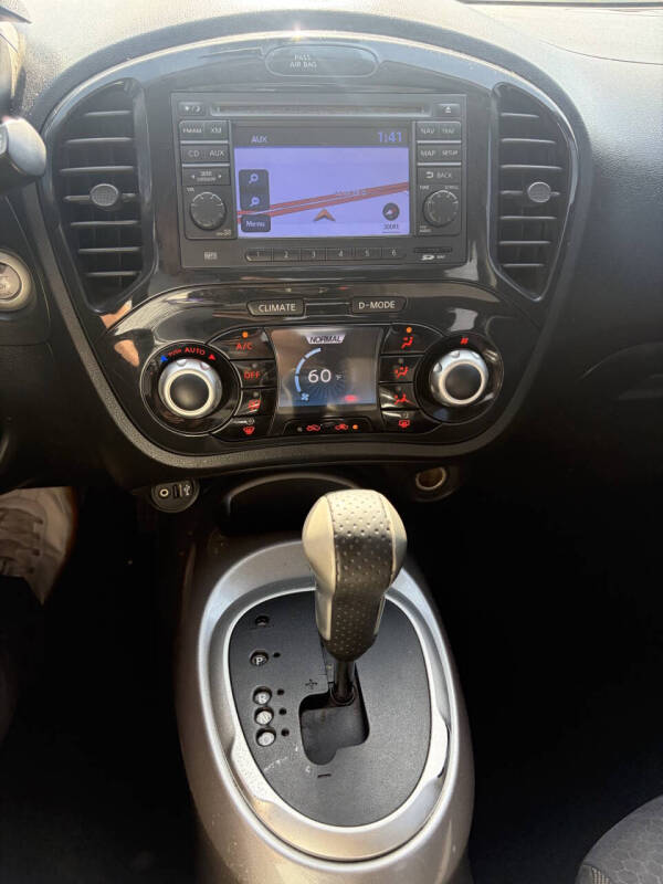 2011 Nissan JUKE SV - Photo 19