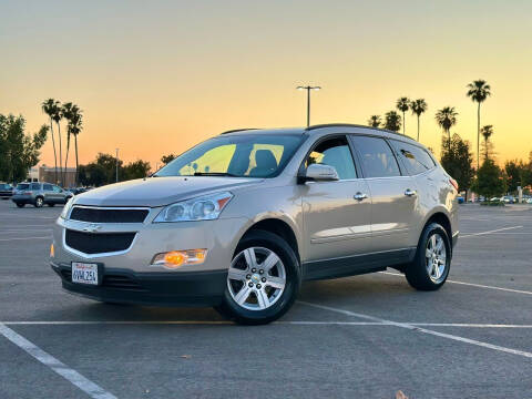 2012 Chevrolet Traverse for sale at BARMAN AUTO INC in Bakersfield CA