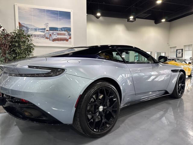 2019 Aston Martin DB11 V8