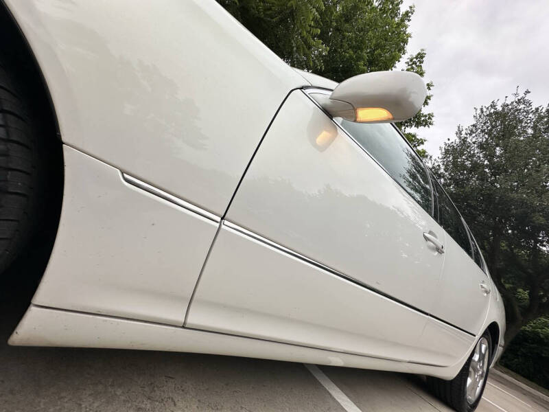 2004 Lexus LS 430