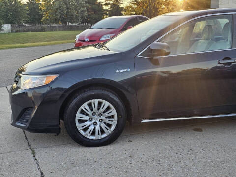 2013 Toyota Camry Hybrid LE