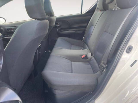 2016 Toyota Prius c Two