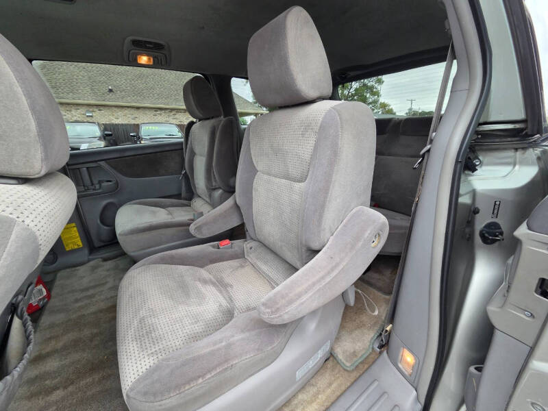 2009 Toyota Sienna CE 8-Passenger