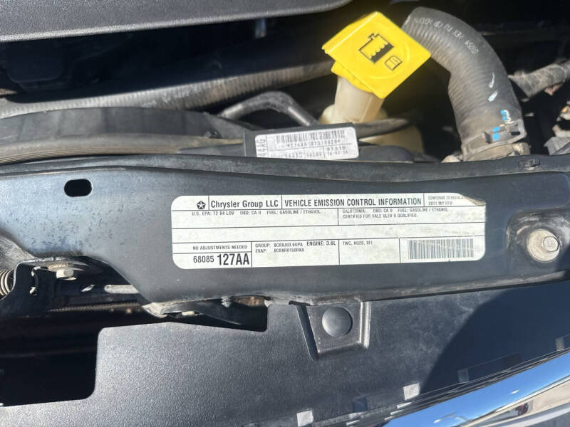 2011 Dodge Grand Caravan Crew