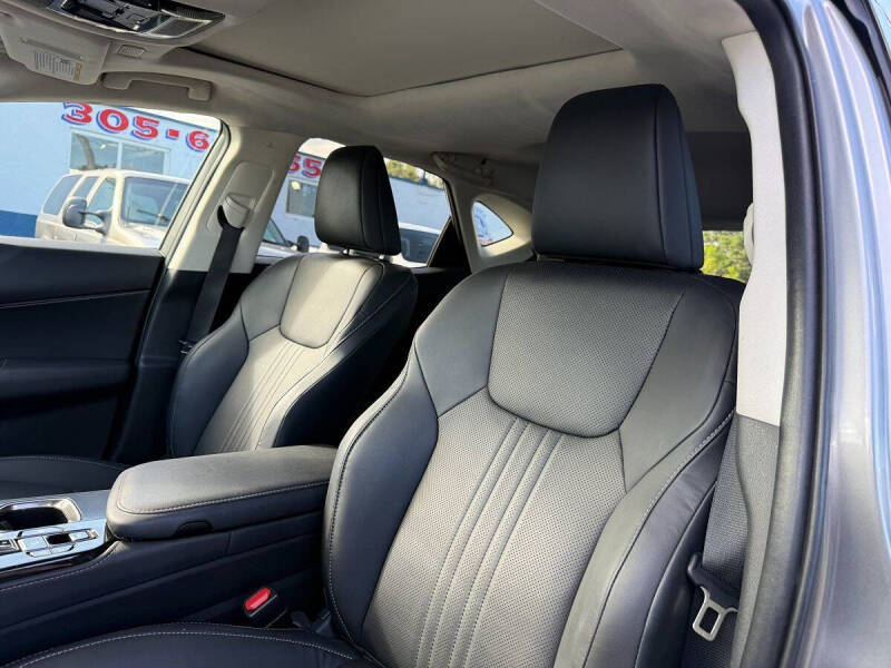 2024 Lexus NX 350h Premium