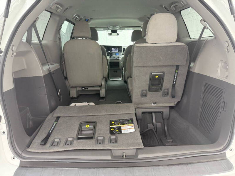 2020 Toyota Sienna L 7-Passenger