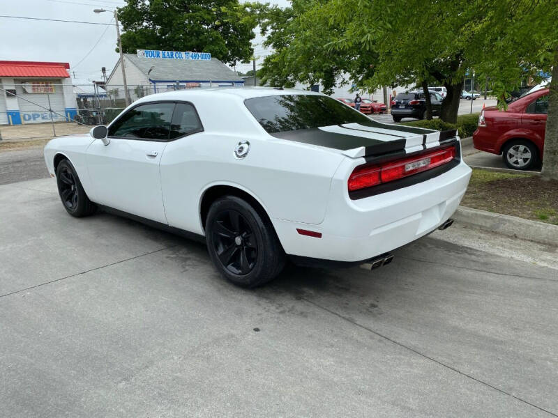 2012 Dodge Challenger R/T Plus