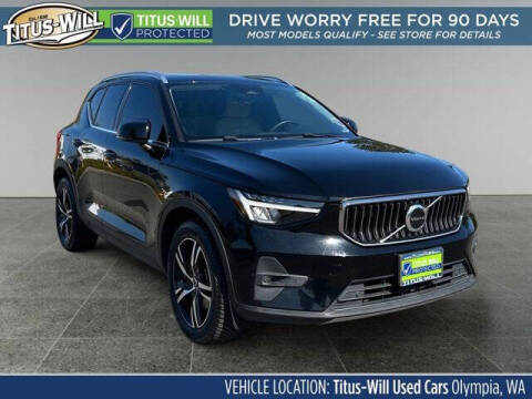 2023 Volvo XC40 B5 Plus Bright Theme